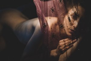 Kate Snig Nude   TheFappeningBlog 5.jpg