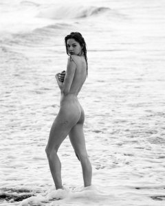 Daria Mikolajczak Nude   TheFappeningBlog 4.jpg