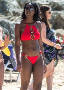 Mouna Traore Sexy   TheFappeningBlog 1.jpg
