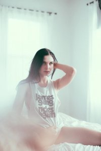 Willa Somers Nude   TheFappeningBlog 4.jpg