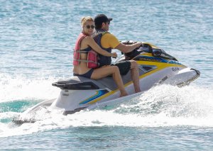 Téa Leoni Sexy   TheFappeningBlog 17.jpg