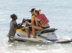 Téa Leoni Sexy   TheFappeningBlog 16.jpg