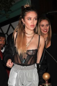 Delilah Belle Hamlin Sexy   TheFappeningBlog.com 7.jpg