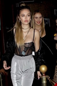 Delilah Belle Hamlin Sexy   TheFappeningBlog.com 20.jpg