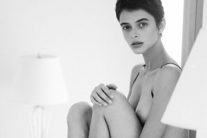 Elizabeth Echemendia Nude   TheFappeningBlog.com 12.jpg