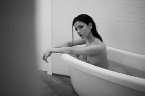 Delaia González Nude   TheFappeningBlog.com 9.jpg