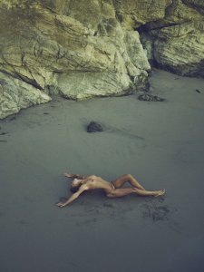 Marisa-Papen-Naked-6.jpg