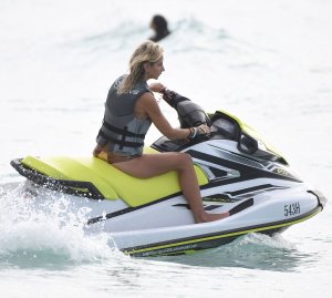 Lady Victoria Hervey   TheFappeningBlog.com 3.jpg