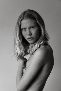 Nina Hnizdo Nude   TheFappeningBlog.com 7.jpg