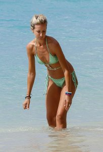 Lady Victoria Hervey Sexy   TheFappeningBlog.com 38.jpg