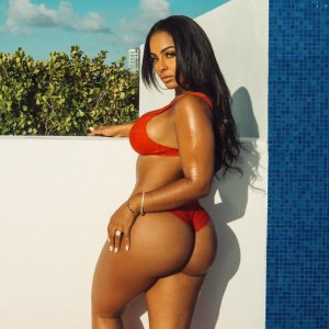 Ayisha Diaz Nude & Sexy   TheFappeningBlog.com 56.jpg