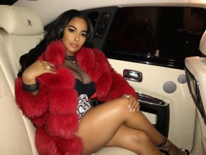 Ayisha Diaz Nude & Sexy   TheFappeningBlog.com 120.jpg