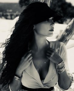 Yolanthe Sneijder Cabau Sexy   TheFappeningBlog.com 33.jpg