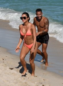 Kaz Crossley Sexy   TheFappeningBlog.com 5.jpg