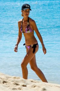 Lady Victoria Hervey Sexy   TheFappeningBlog.com 2.jpg