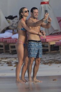 Vogue Williams Sexy   TheFappeningBlog.com 32.jpg