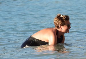 Emma Forbes Sexy   TheFappeningBlog.com 16.jpg