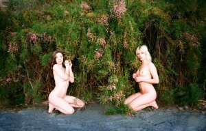 Ausrine Olivia and Sarah Nude - TheFappeningBlog.com 5.jpg