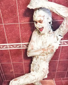 Charlotte de Carle Nude & Sexy - TheFappeningBlog.com 19.jpg