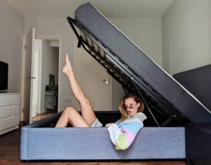 Charlotte de Carle Nude & Sexy - TheFappeningBlog.com 4.jpg