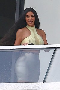 Kim Kardashian Sexy - TheFappeningBlog.com 50.jpg