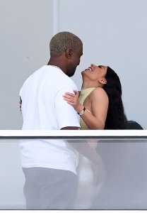 Kim Kardashian Sexy - TheFappeningBlog.com 106.jpg