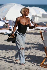 Elisa Johnson See Through & Sexy - TheFappeningBlog.com 8.jpg