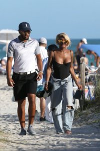 Elisa Johnson See Through & Sexy - TheFappeningBlog.com 9.jpg