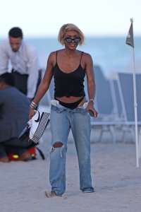 Elisa Johnson See Through & Sexy - TheFappeningBlog.com 16.jpg