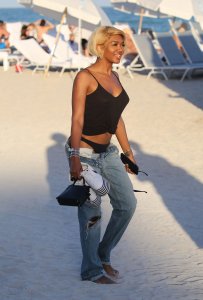 Elisa Johnson See Through & Sexy - TheFappeningBlog.com 49.jpg