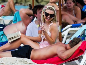 Georgia Toffolo Sexy - TheFappeningBlog.com 1.jpg