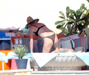 Behati Prinsloo Sexy - TheFappeningBlog.com 9.jpg