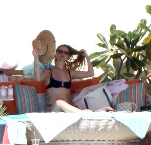 Behati Prinsloo Sexy - TheFappeningBlog.com 14.jpg