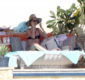 Behati Prinsloo Sexy - TheFappeningBlog.com 13.jpg