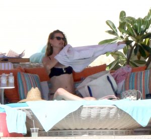 Behati Prinsloo Sexy - TheFappeningBlog.com 17.jpg