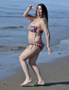 Lisa Appleton Hot & Topless  - TheFappeningBlog.com 11.jpg