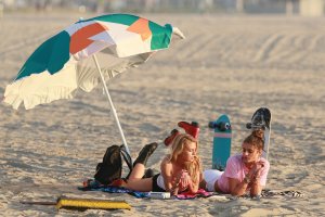 Stella Maxwell Nude, Taylor Hill Sexy - TheFappeningBlog.com 29.jpg