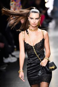 Emily Ratajkowski Sexy - TheFappeningBlog.com 3.jpg