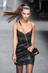 Emily Ratajkowski Sexy - TheFappeningBlog.com 4.jpg