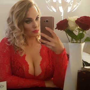 Finya Hohner Sexy   TheFappeningBlog.com 11.jpg