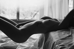 Faustine P. Nude   TheFappeningBlog.com 14.jpg