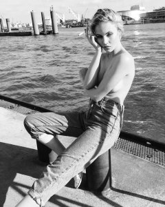 Elena Carriere Nude Sexy   TheFappeningBlog.com 18.jpg