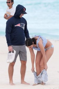 Ashley Iaconetti, Carly Waddell Sexy   TheFappeningBlog.com 9.jpg