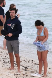 Ashley Iaconetti, Carly Waddell Sexy   TheFappeningBlog.com 57.jpg