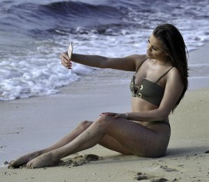 Rhianne Saxby Sexy   TheFappeningBlog.com 47.jpg