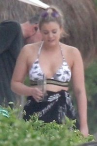 Lauren Alaina Sexy   TheFappeningBlog.com 16.jpg