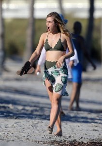 Melissa Roxburgh Sexy   TheFappeningBlog.com 38.jpg