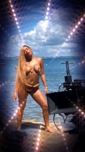 Anitta Topless   TheFappeningBlog.com 32.jpg