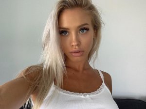 Tammy Hembrow Sexy TheFappeningBlog.com 26.jpg