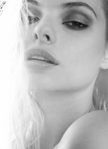 Dioni Tabbers Nude Sexy TheFappeningBlog.com 1.jpg